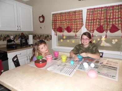 Megan and Ruthy coloring eggs 2013